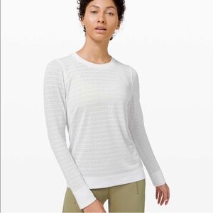 Lululemon Swiftly Breathe Relaxed Long Sleeve Shirt 2.0 Squad White Size:4